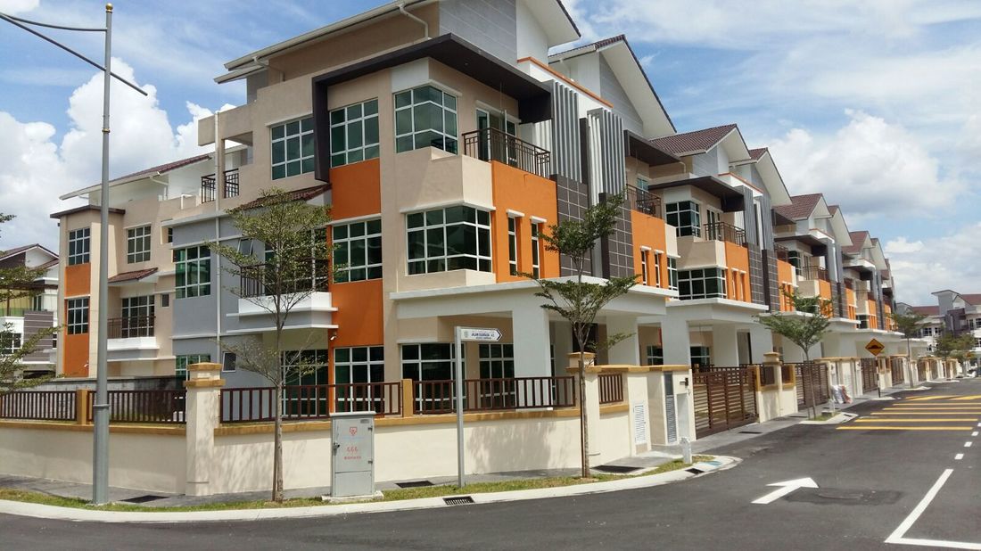 Avenue 4, Bandar Tun Hussein Onn, Cheras
